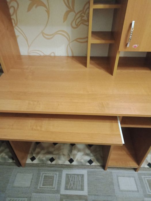 Стол компьютерный продается не дорого
