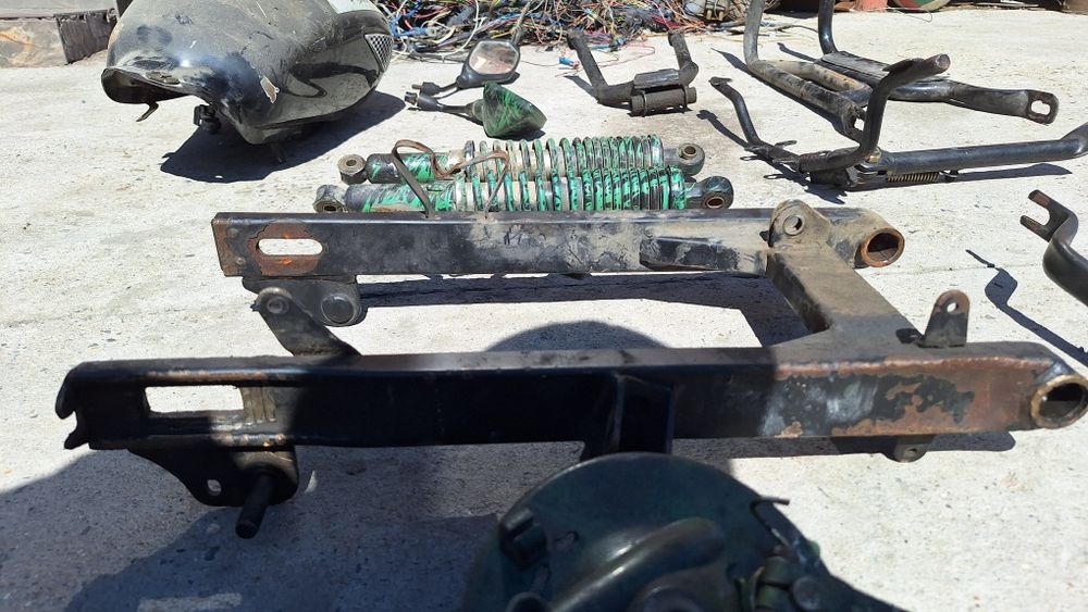 Продам запчасти на мопед