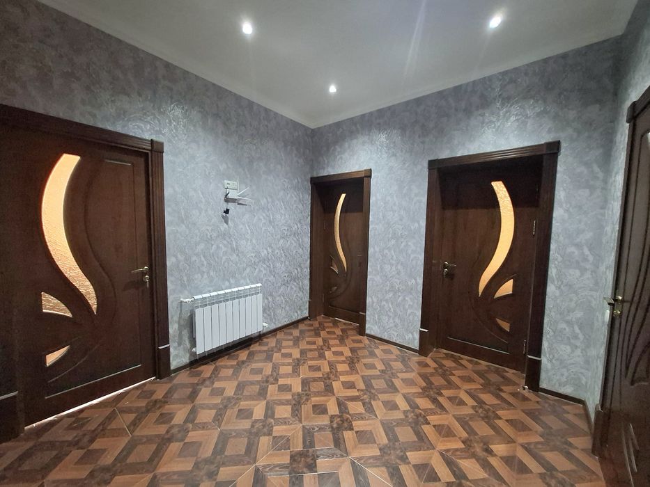 Сдается  2х  комнатная  Рудакий