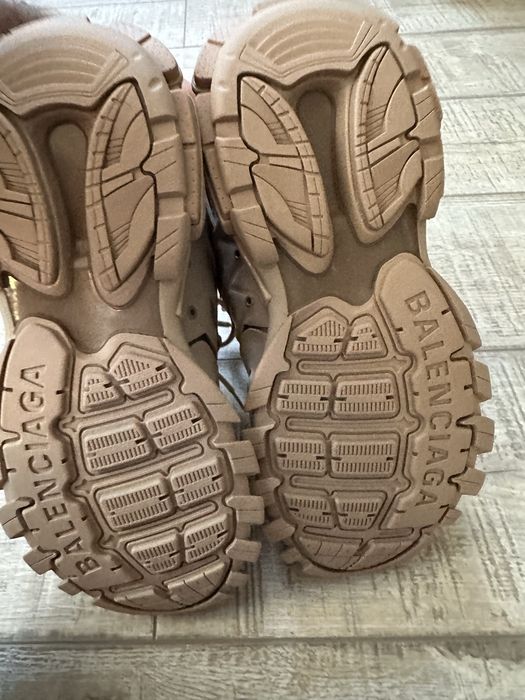 Balenciaga track beige