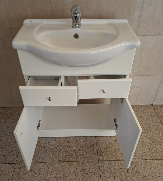 Chiuveta completă  2 bucăți măsuri diferite  ambele la 800lei