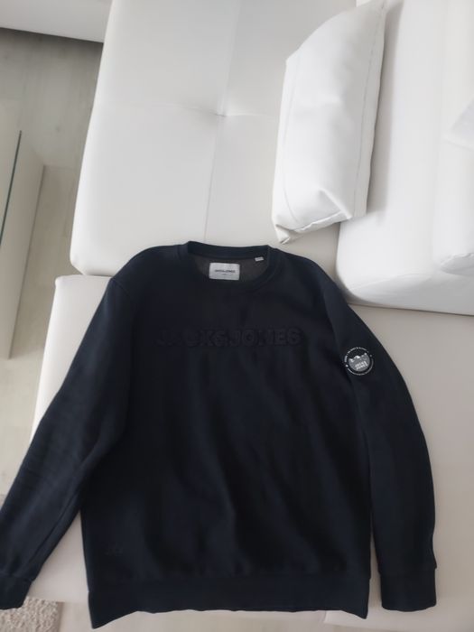 Vând bluza bărbătească, Jack&Jones un  produs de calitate,Mar.L.