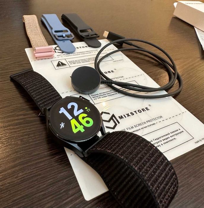 Samsung Galaxy Watch Active 5 40 мм графит