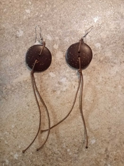 Бижута от естествени материали