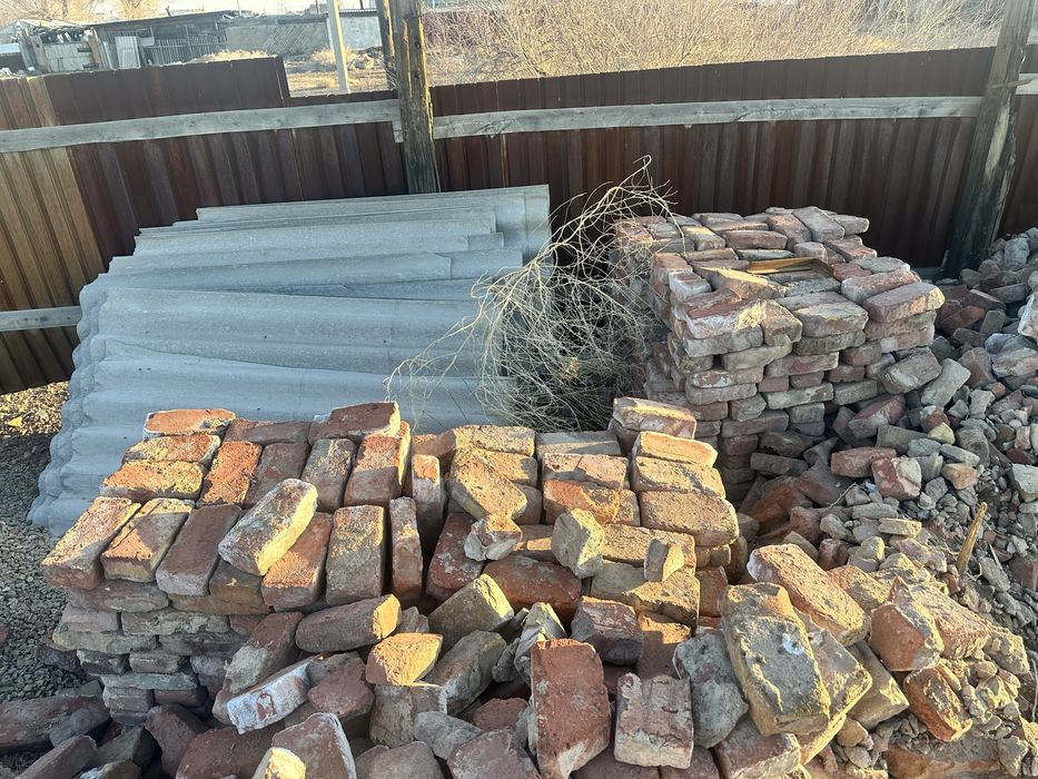 Продам красный кирпич