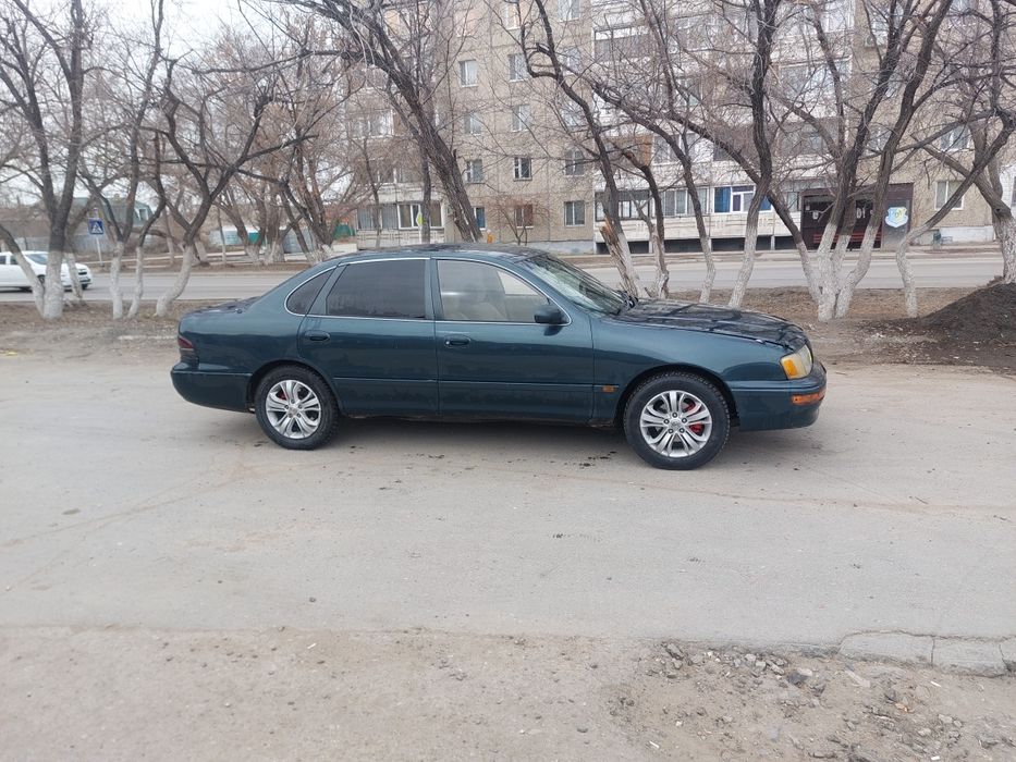 Тойота Авалон 3.0 газбензин