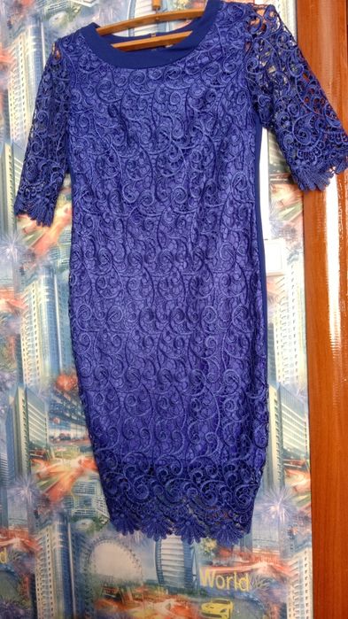 Продам шикарные вечерние платья .