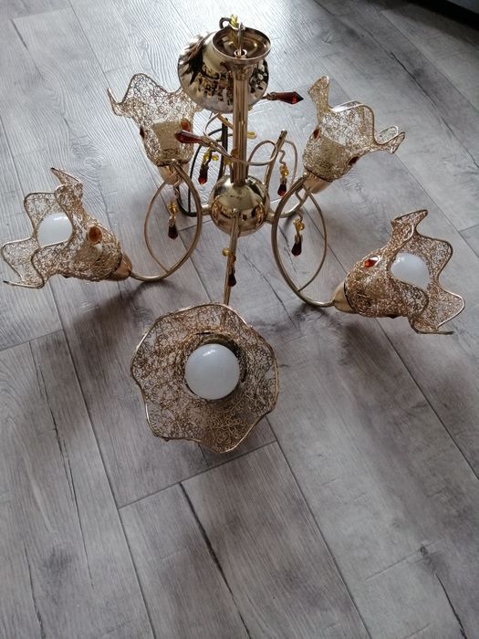 Люстра пяти рожковая