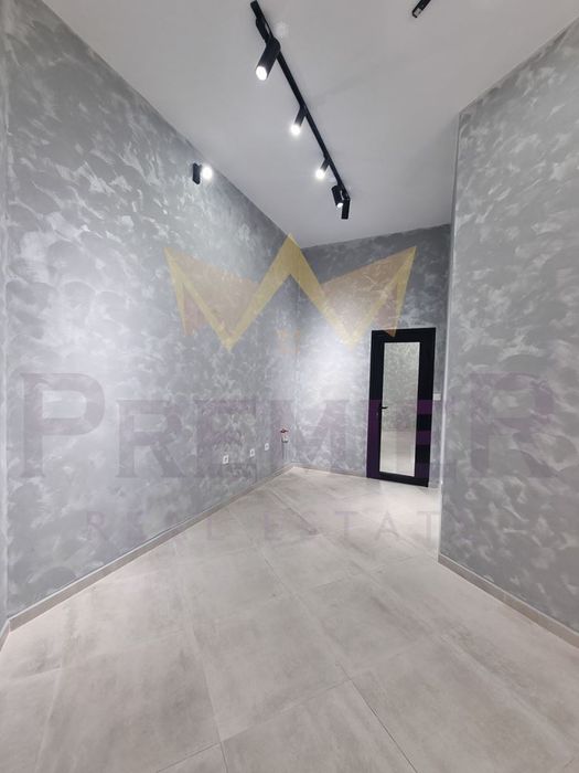 Дава се под наем Магазин в Варна, Център - 27 кв.м за 510 € - Снимка #3