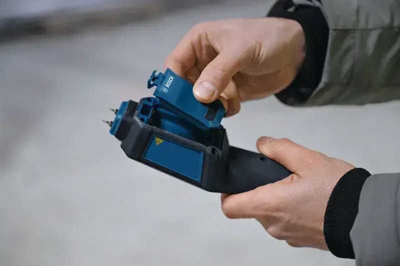 ПРОМОЦИЯ!Влагомер за дърво и строителни материали GMP 1-13 Bosch