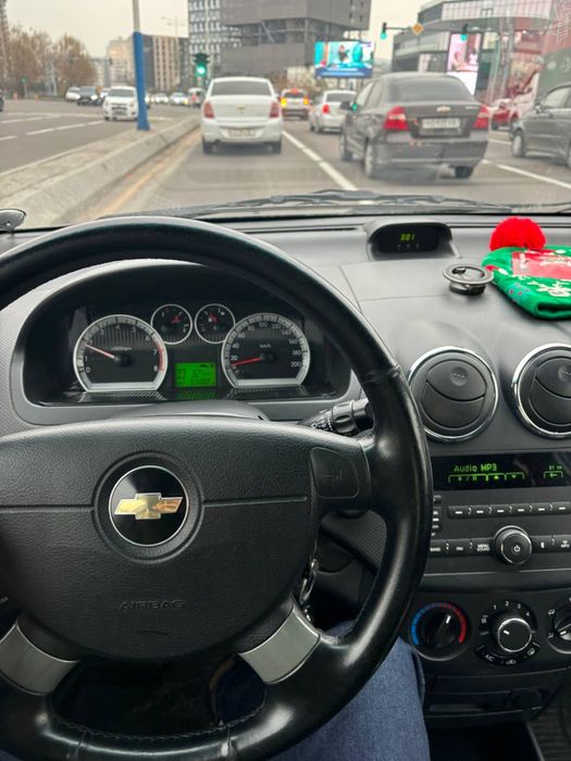 Продается Машина Nexia3