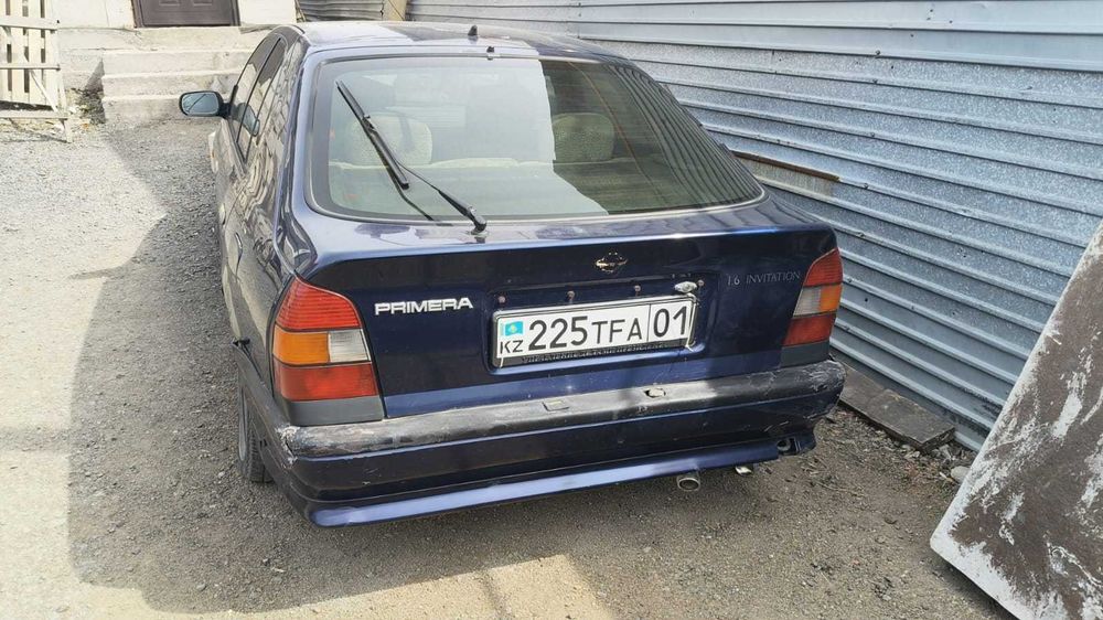 Nissan Primera 1995 г.