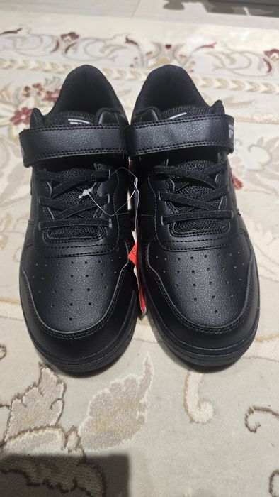 Новые кроссовки Fila