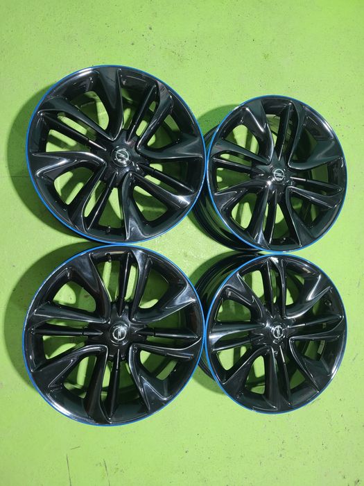 17 4x100 Opel лети джанти 4х10б 215/45/17