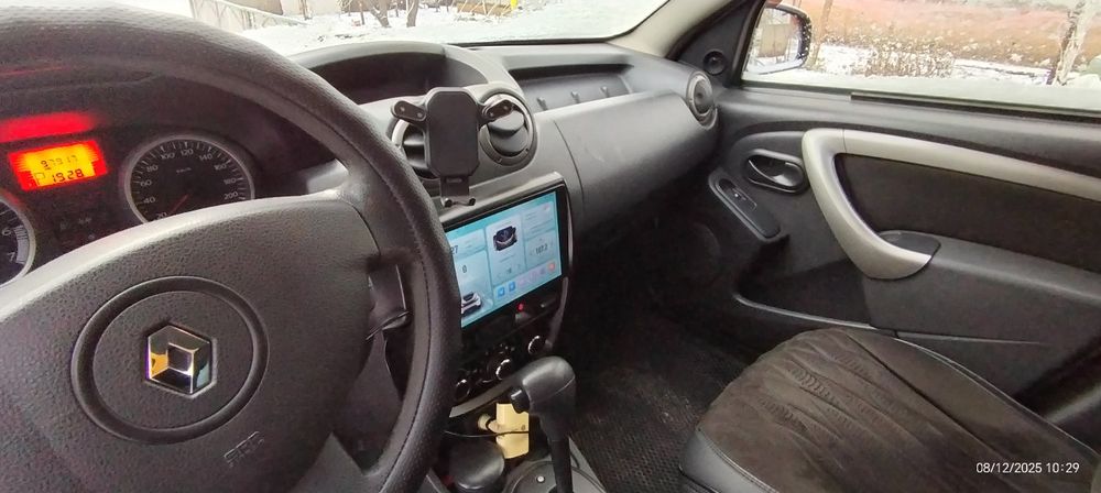 Продам рено дастер