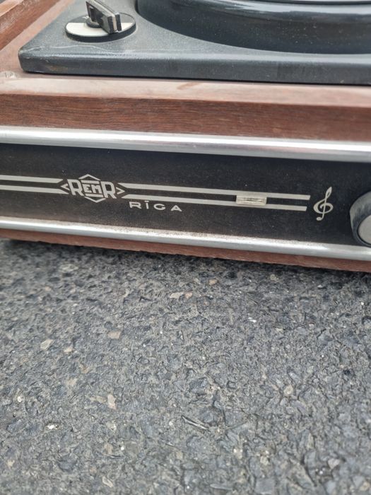 НАМАЛЕНИ ЦЕНИ!Фотоапарати и грамофон