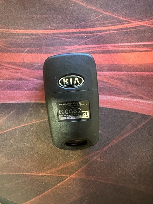 Продам и пропишу ключ kia