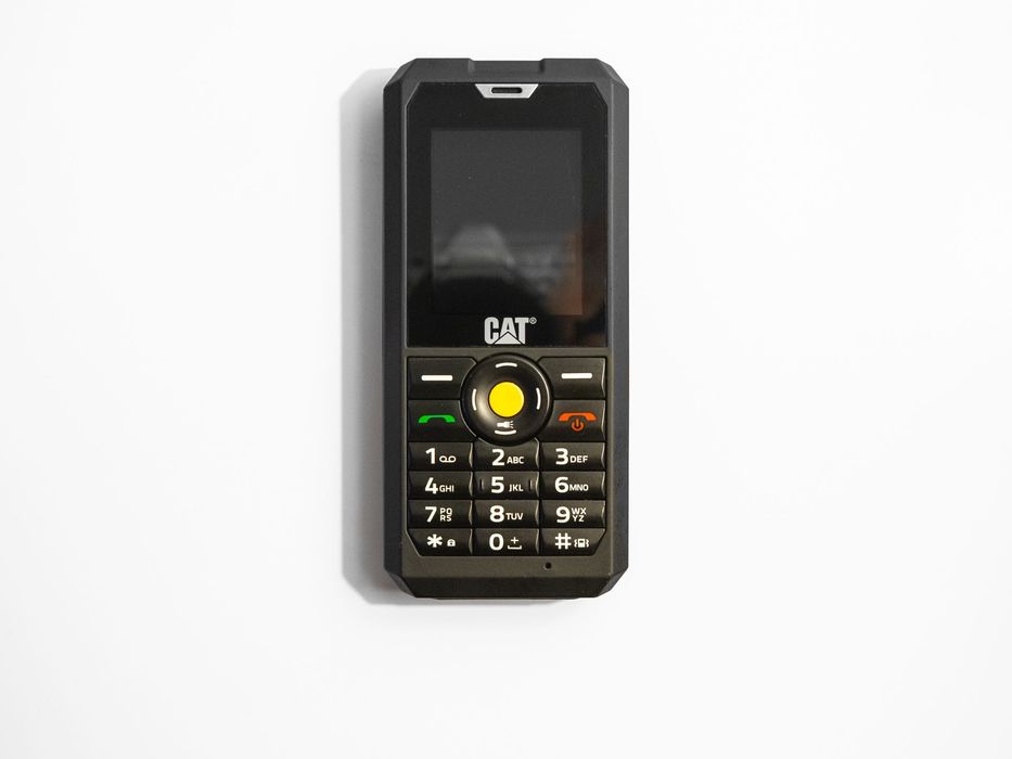 NOU - Telefon CATERPILLAR CAT B30 - în cutie Iasi • OLX.ro
