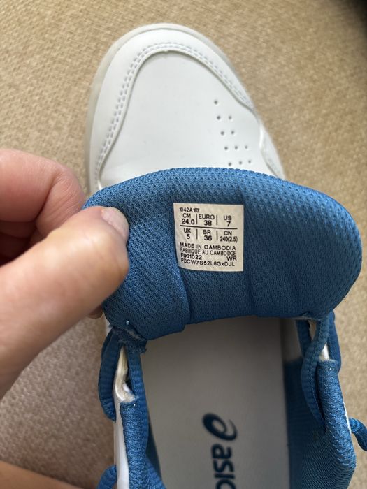 Кросовка Asics 36 размер