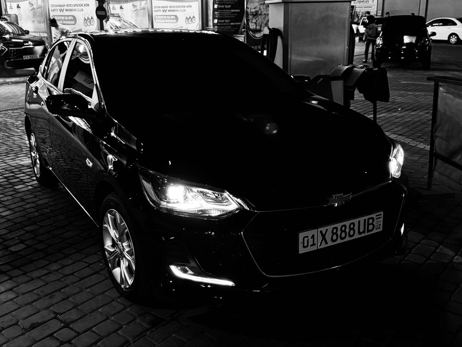 Продаётся Onix premier +