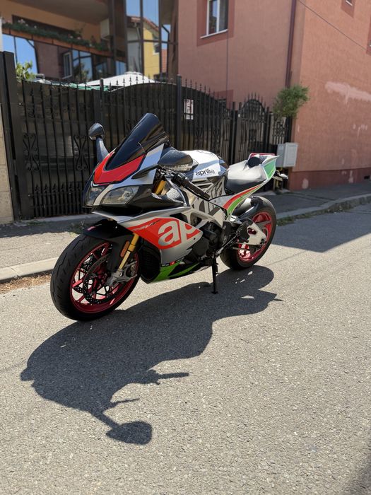 Aprilia RSV4 RF 2017