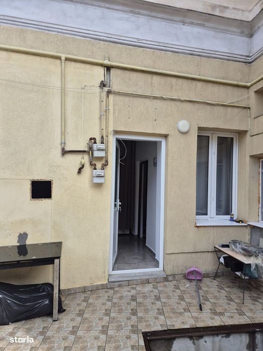 Apartament 3 camere, zona ultracentrala, mobilat, parter