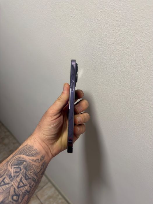 Iphone 14 pro max deep purple