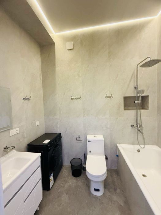 Аренда 3х комнатной квартиры в новостройке Modern Stroy с евроремонтом
