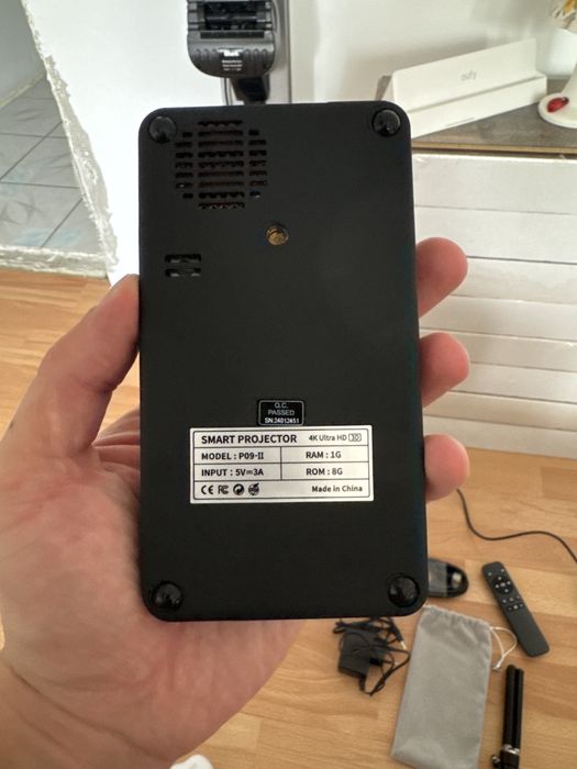 Mini video proiector dlp portabil