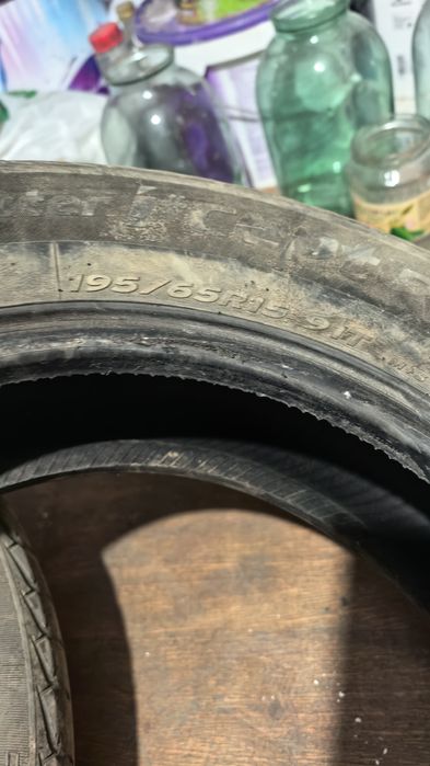 Шины 195/65/15 продам по 3000
