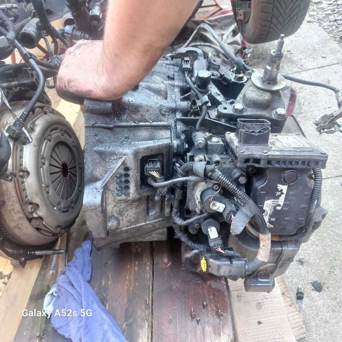 Скоростна кутия за ситроен с4 , 1.6 HDI автоматик