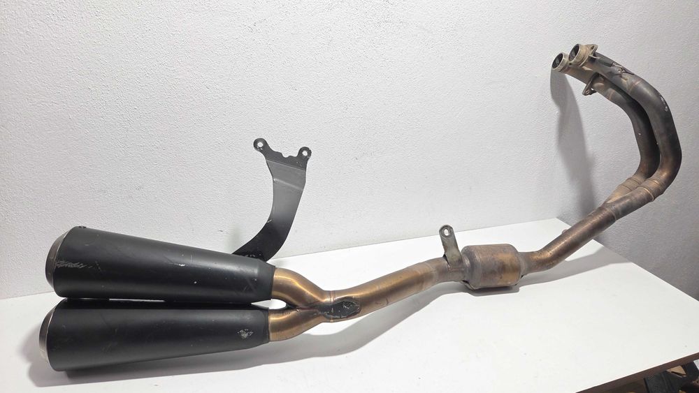ろはこ Evacuare Leo Vince toba full System Kawasaki Z650 ninja 650