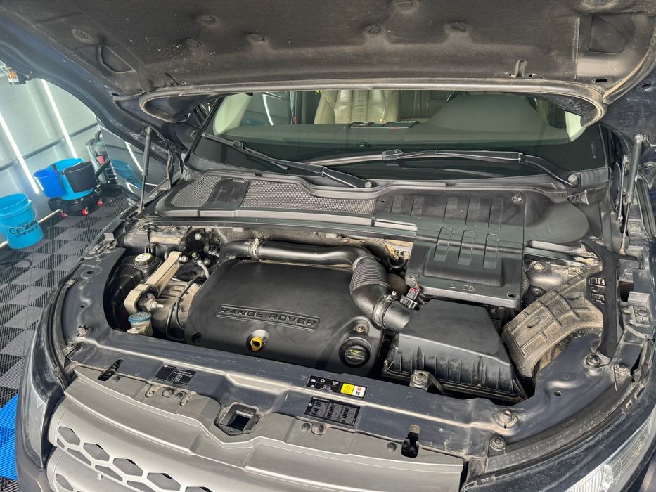 Vand land rover evoque . Variante cu masini electrice.