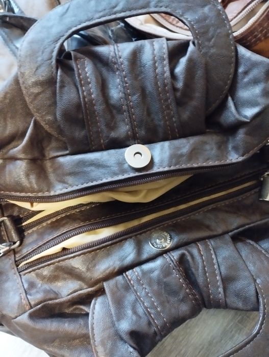 Дамски чанти от естествена кожа