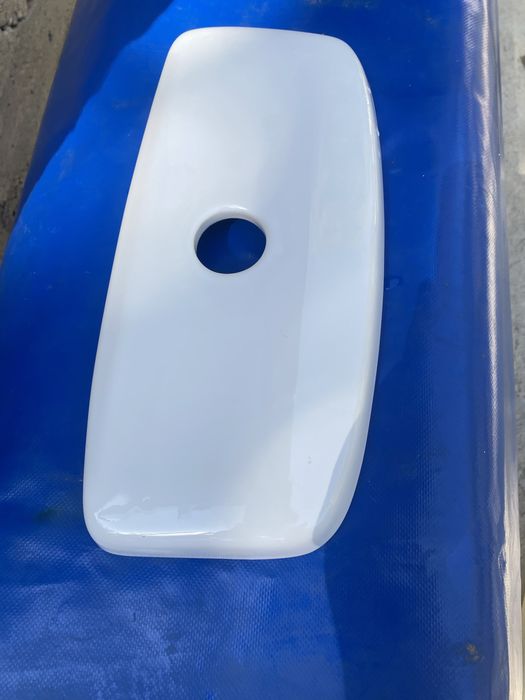 Крышка от бочка унитаза 35*15