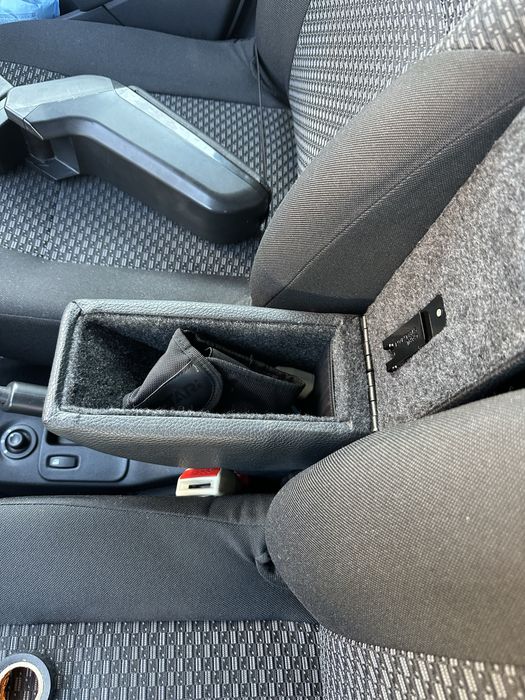 Подлокотник ларгус