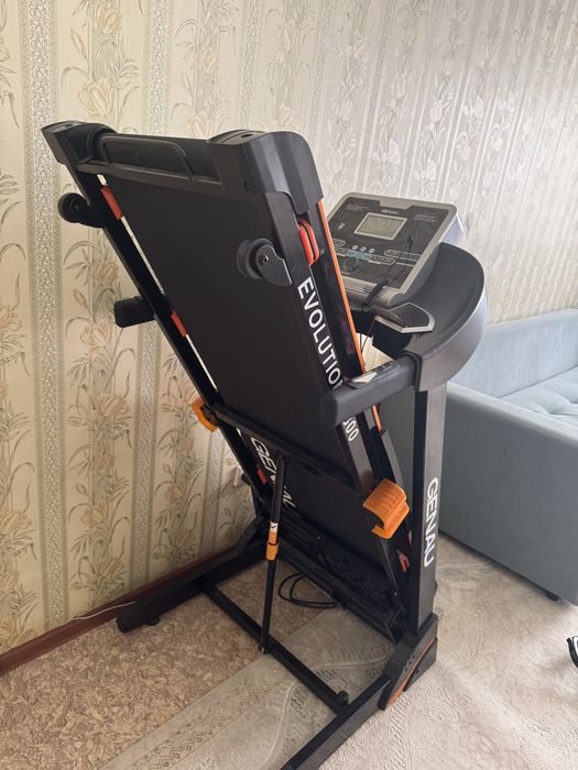 Беговая дорожка Genau M800