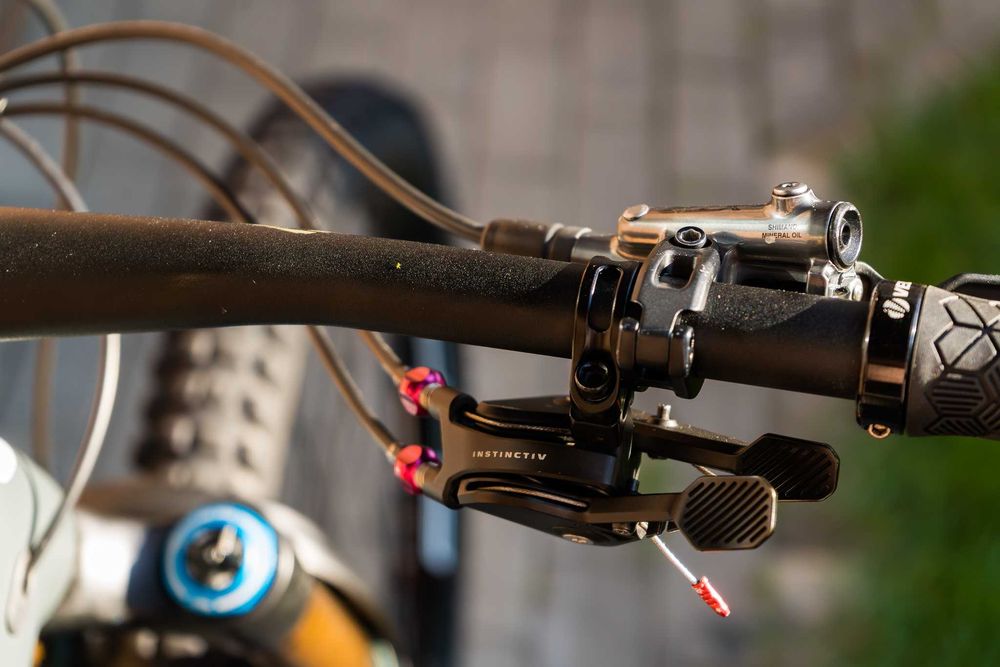 Bicicleta de enduro Zerode Katipo L