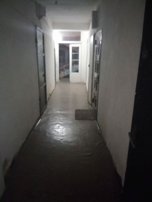 2 xona kvartira sotiladi