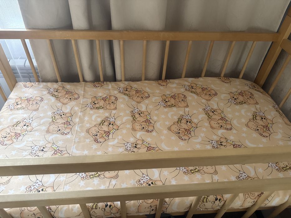 Продам детскую кроватку