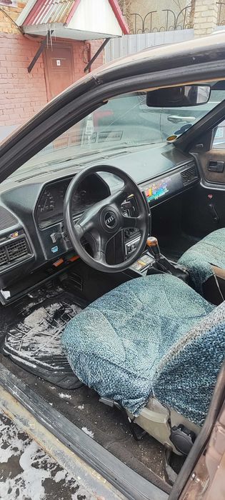 Продам Audi 100 C3 1983г.в