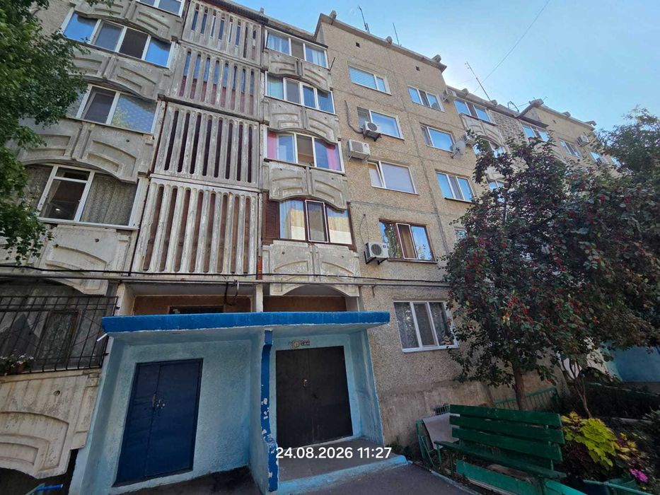 Продам 1 ком квартиру в 7 мкр