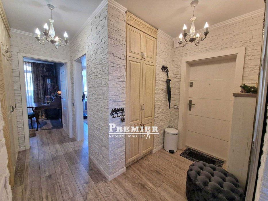 Продава се Тристаен апартамент в Свети Влас - 103 кв.м за 1942 €/кв.м - Снимка #15