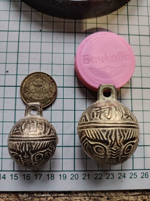 Бронзови Звънчета орехчета шикалки