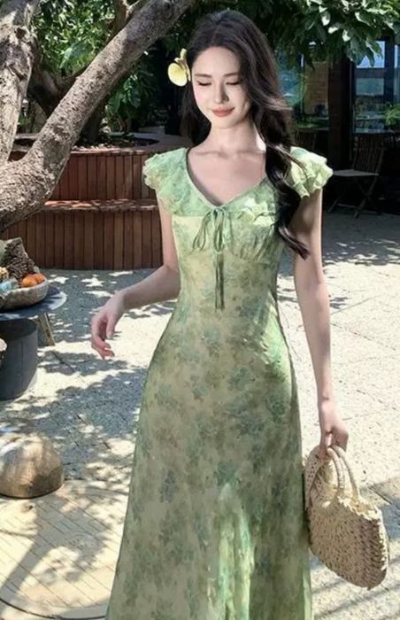 Продам две платье