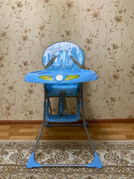 Стол для кормления детей