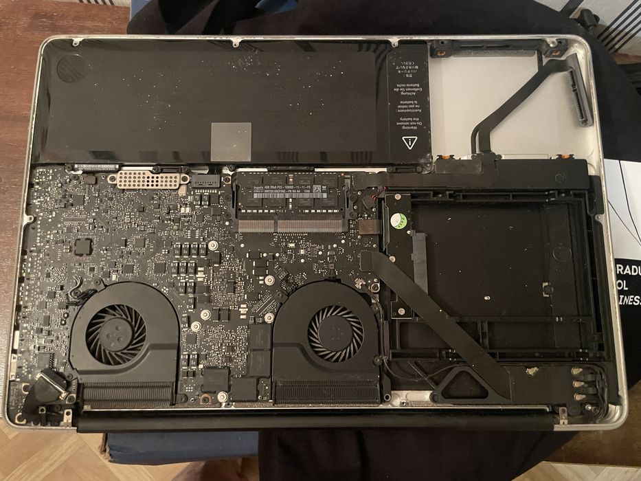 MacBook Pro 15 под ремонт