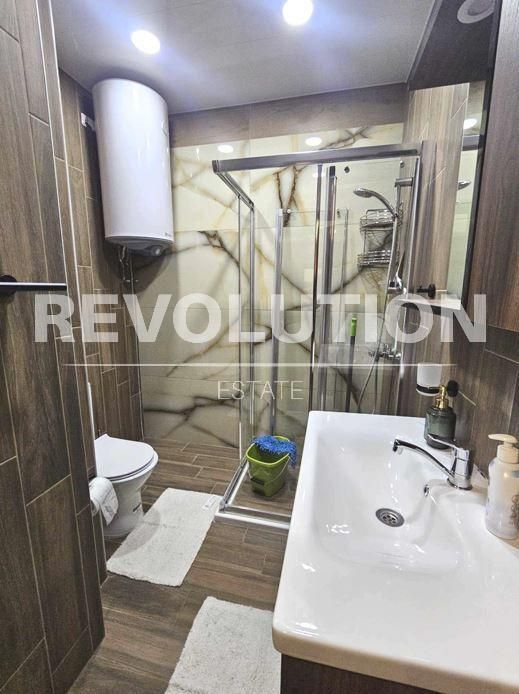 Дава се под наем Двустаен апартамент в Варна, Младост 1 - 52 кв.м за 650 € - Снимка #5