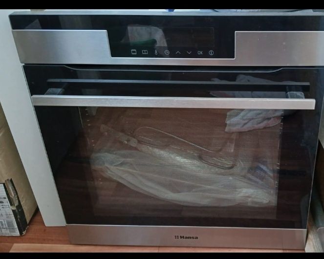 Продам духовку Ханса