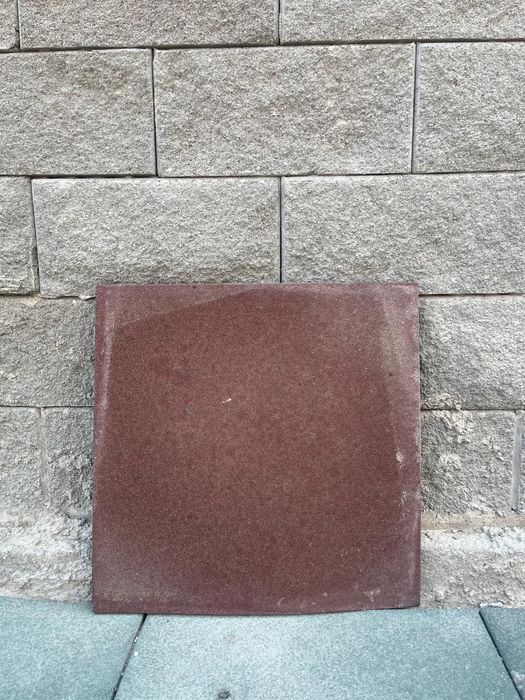 Резиновые плитки для улицы и сада